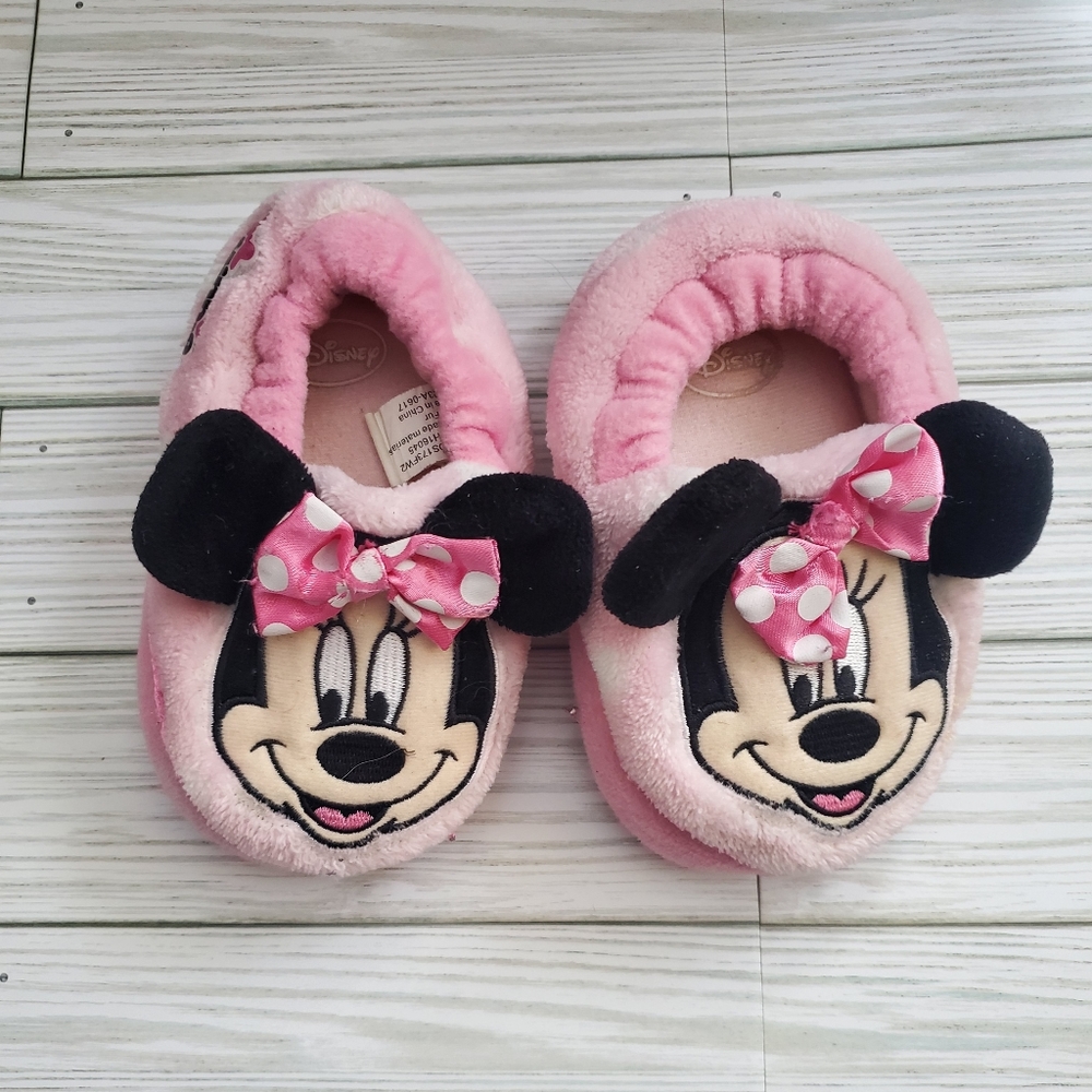 Minnie Mouse toddler slippers